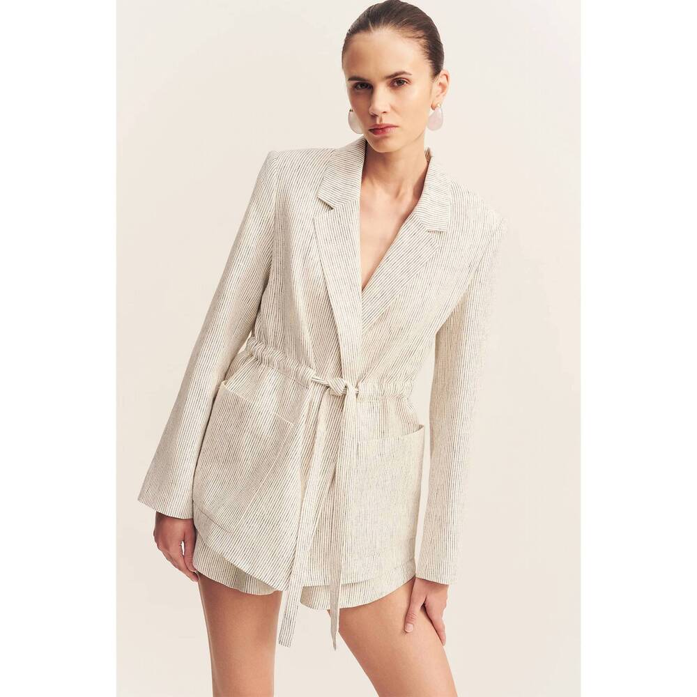 NEW SHONA JOY alto belted blazer in white pinstripe